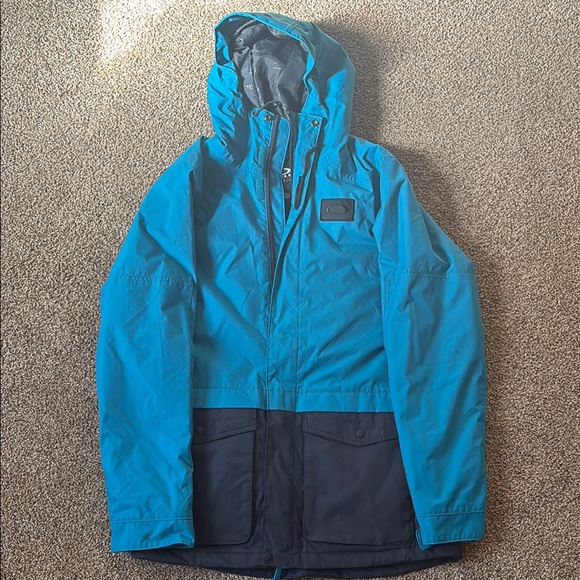 Oakley Other - Blue and Black Oakley Ski Jacket with Powder Liner